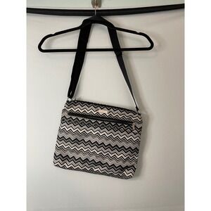 Baggallini Chevron Zigzag Pattern Crossbody Bag Black White Tan Shoulder Bag